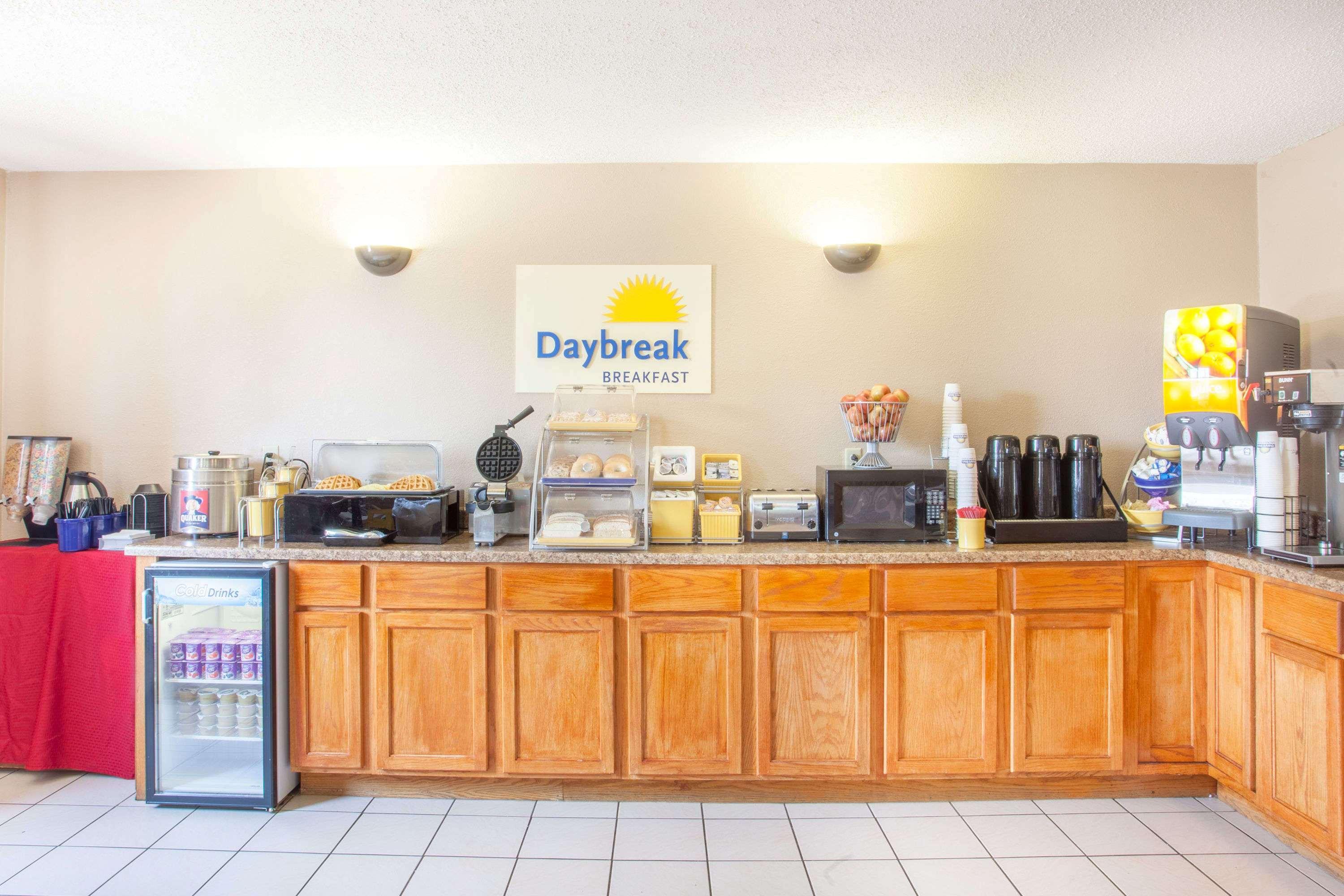 Days Inn By Wyndham גלאזגו מראה חיצוני תמונה